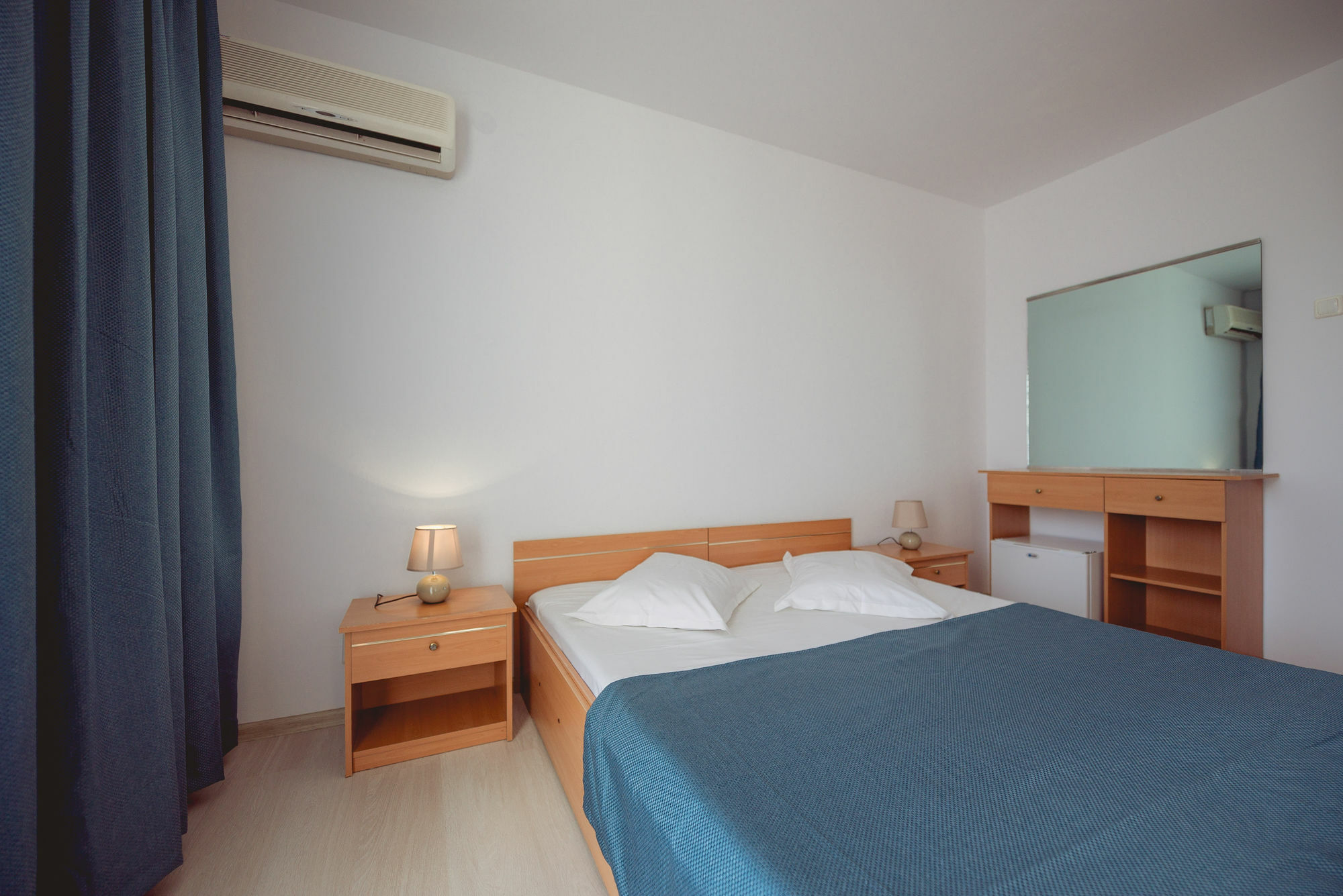 Q Hotel 넵툰 외부 사진